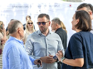 poliklinika_djardin1-060626 (1).jpg